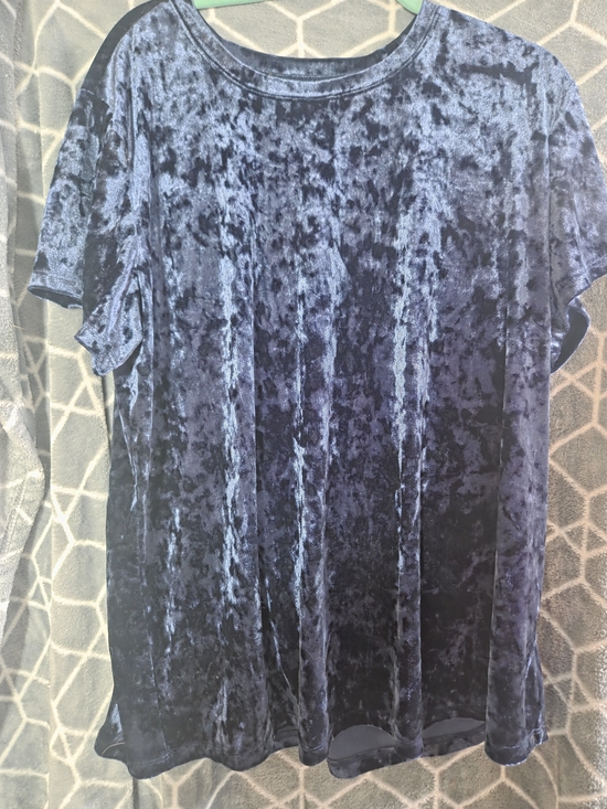torrid Tops - Womens Torrid 2Velvet Short-Sleeve Shirt - Navy Blue